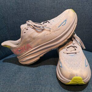 Hoka Clifton 9 | Women's 8D wide